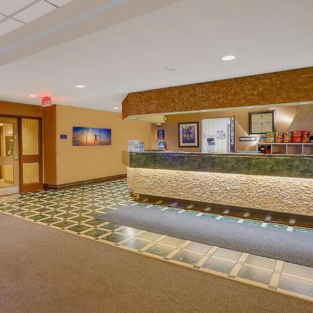 Days Inn By Wyndham Niagara Falls Lundys Lane Dış mekan fotoğraf