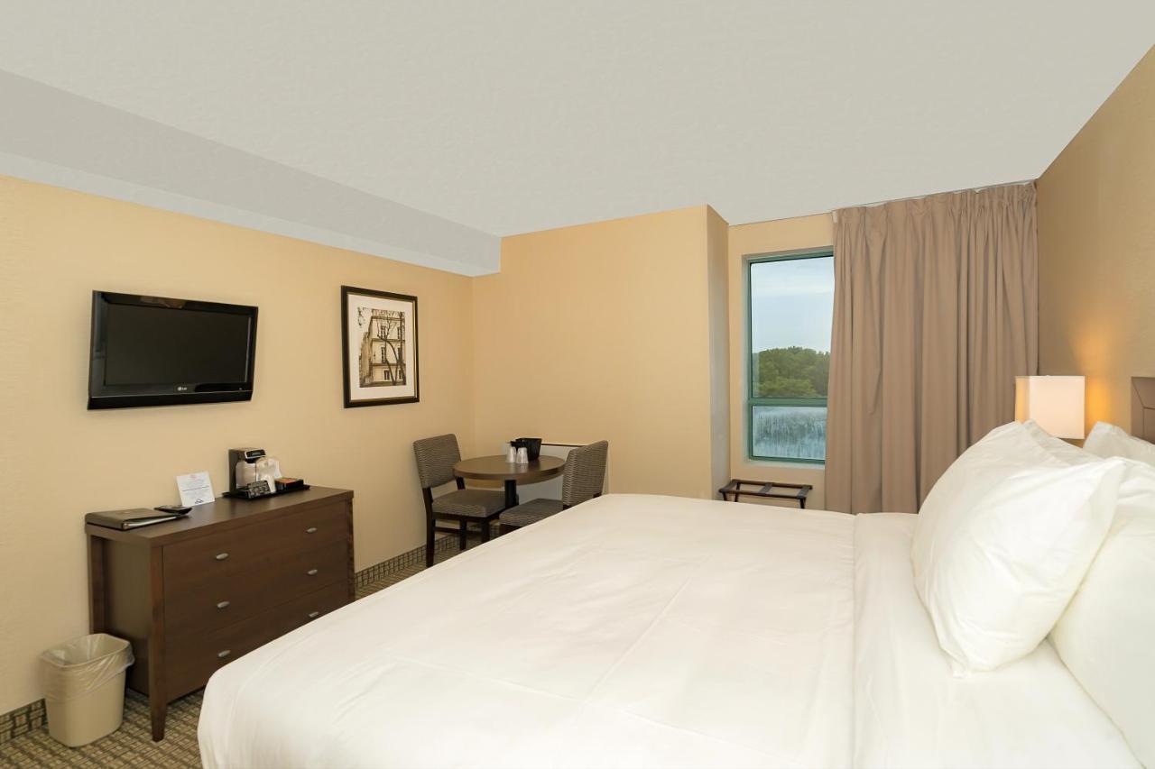 Days Inn By Wyndham Niagara Falls Lundys Lane Dış mekan fotoğraf