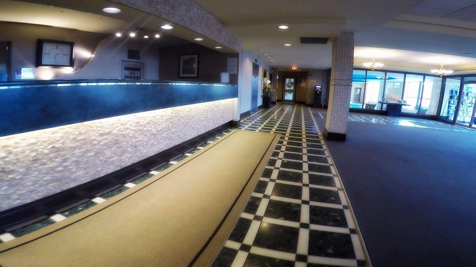 Days Inn By Wyndham Niagara Falls Lundys Lane Dış mekan fotoğraf