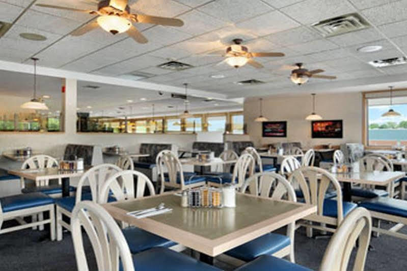 Days Inn By Wyndham Niagara Falls Lundys Lane Dış mekan fotoğraf