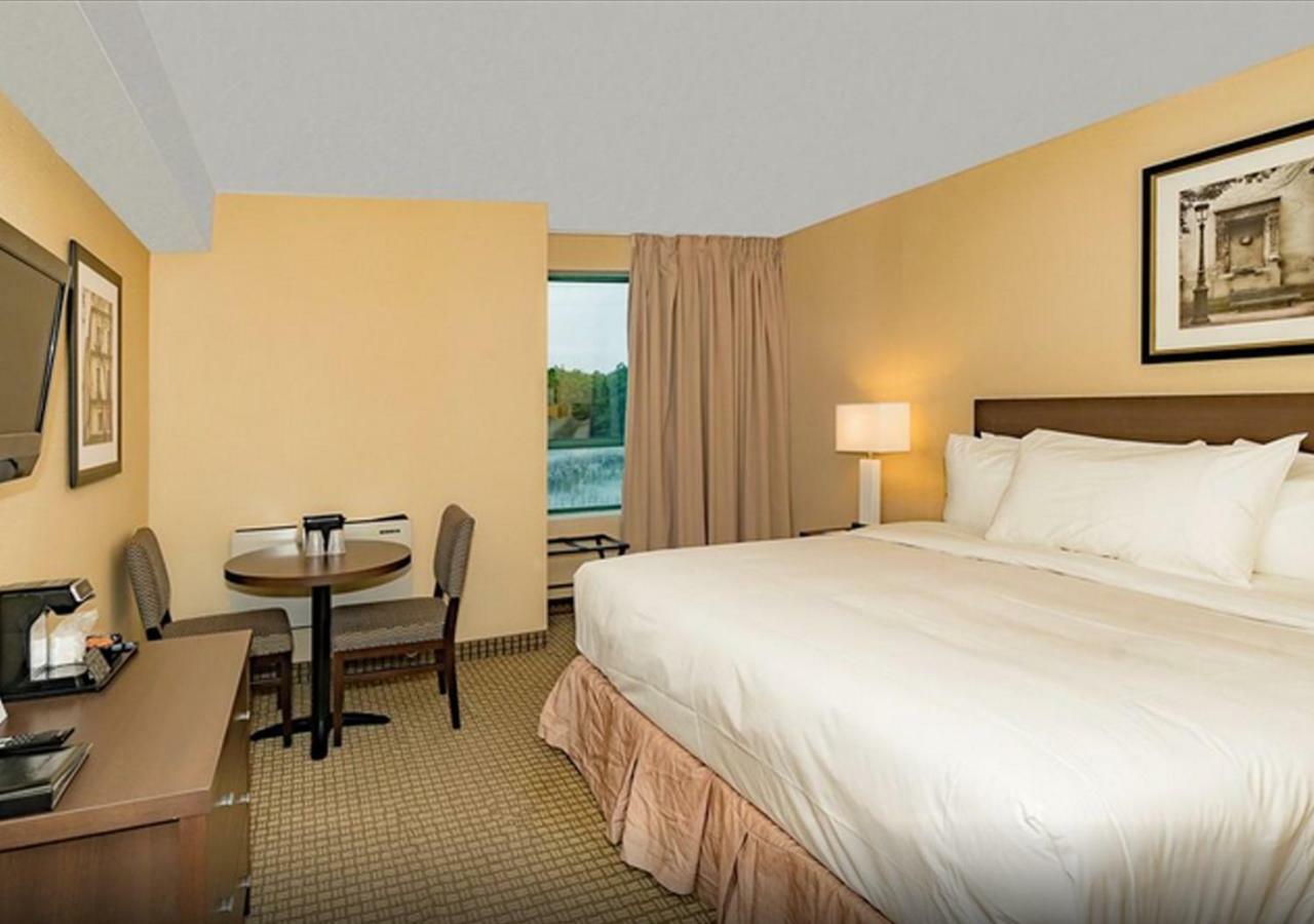 Days Inn By Wyndham Niagara Falls Lundys Lane Dış mekan fotoğraf